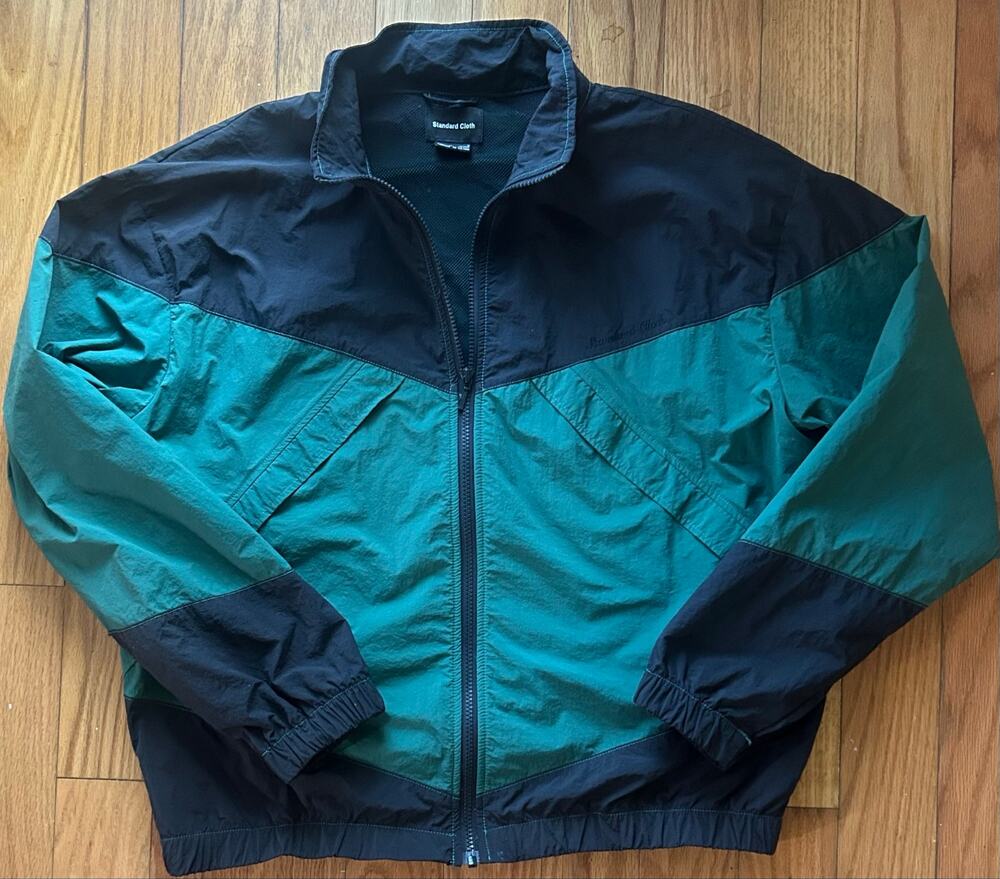 Urban Outfitters Standard Cloth Y2K 90s Retro Windbreaker Jacket size Men Medium